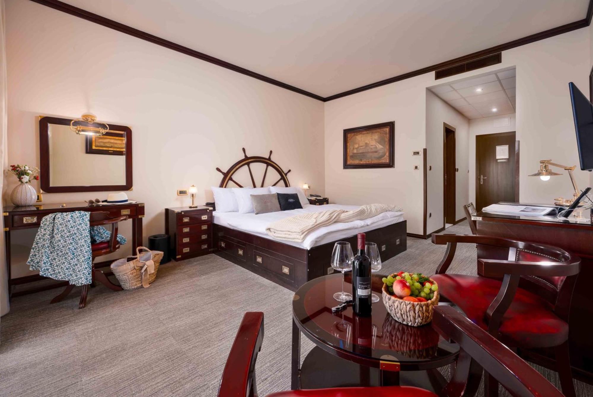Boutique Hotel Nautica - Spa & Wellness, Free Parking, Pet Friendly Novigrad Istria المظهر الخارجي الصورة