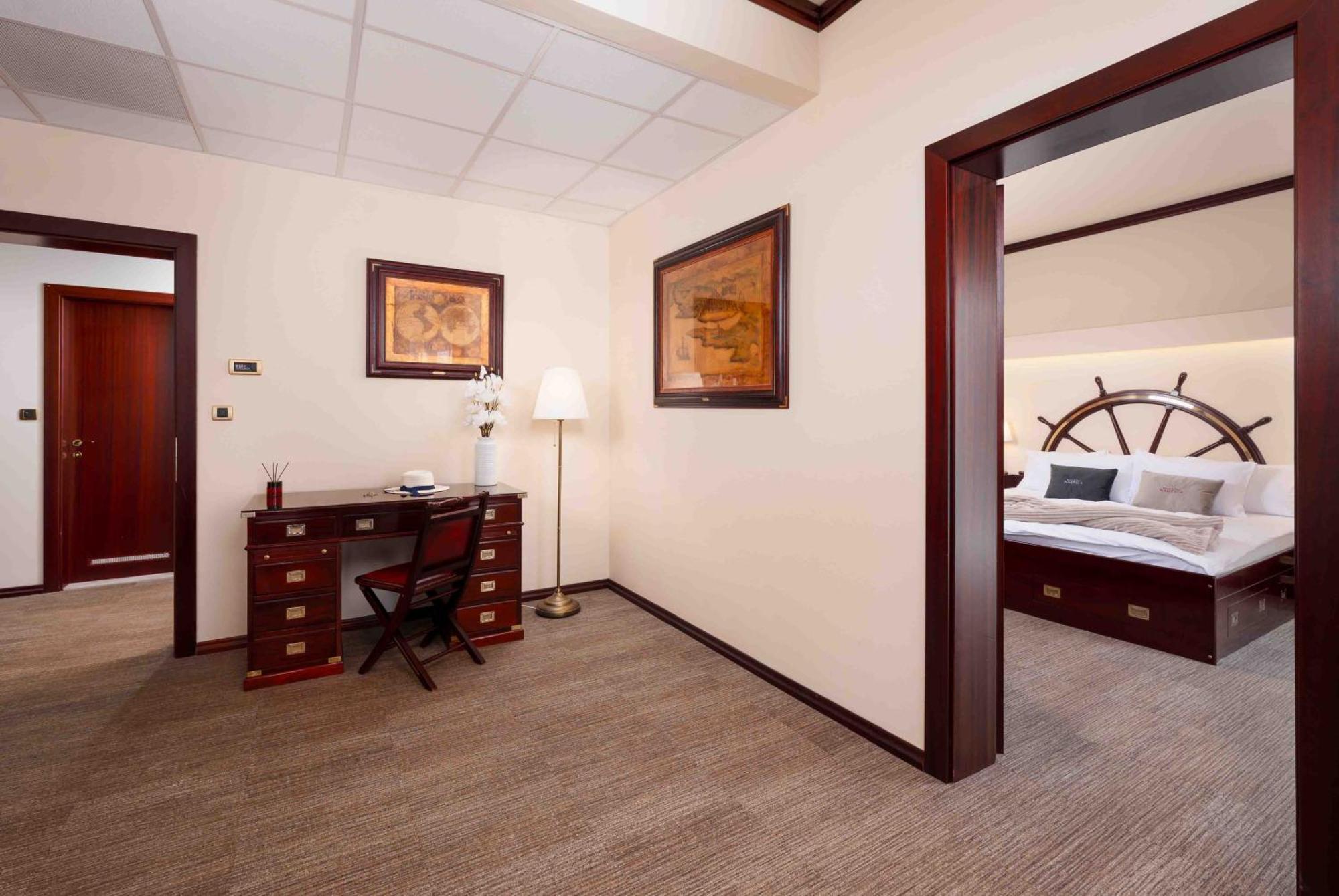 Boutique Hotel Nautica - Spa & Wellness, Free Parking, Pet Friendly Novigrad Istria الغرفة الصورة