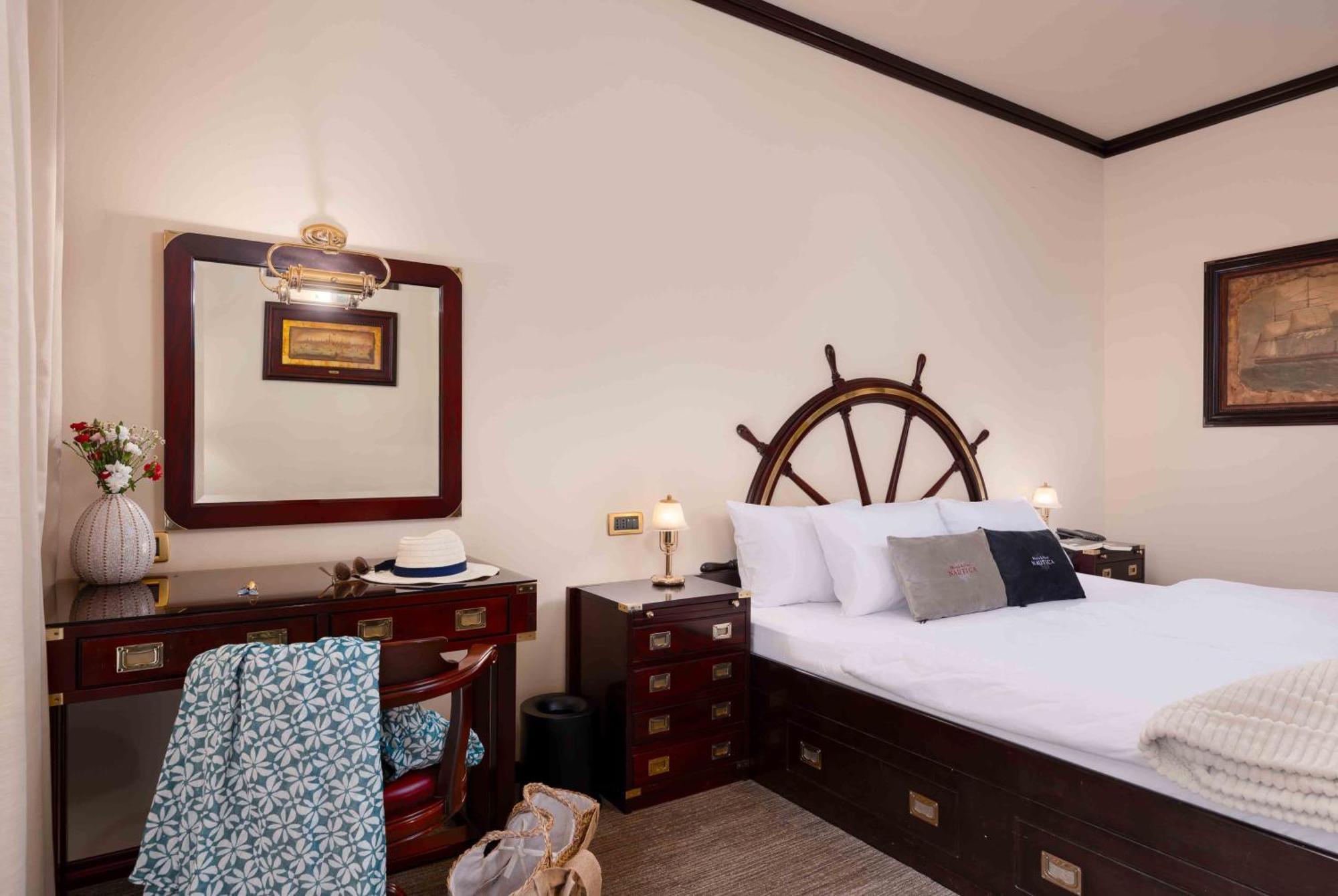 Boutique Hotel Nautica - Spa & Wellness, Free Parking, Pet Friendly Novigrad Istria الغرفة الصورة