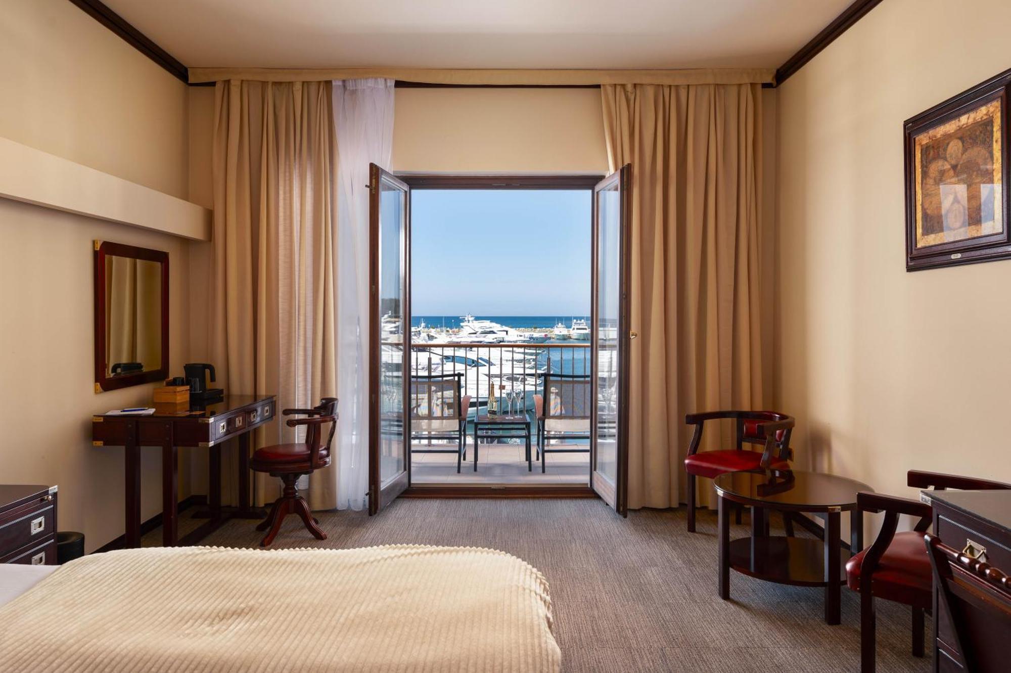 Boutique Hotel Nautica - Spa & Wellness, Free Parking, Pet Friendly Novigrad Istria الغرفة الصورة