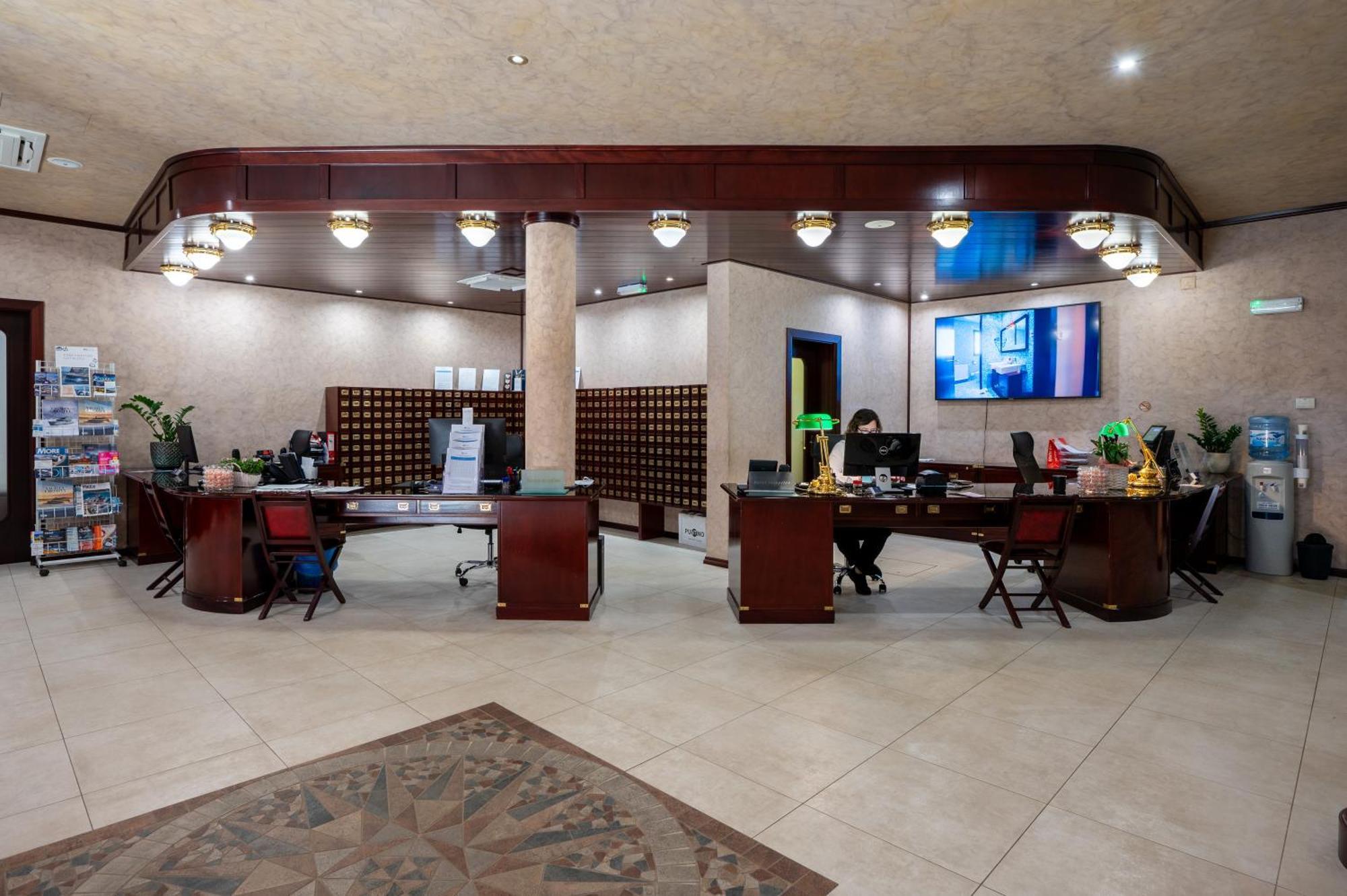 Boutique Hotel Nautica - Spa & Wellness, Free Parking, Pet Friendly Novigrad Istria المظهر الخارجي الصورة